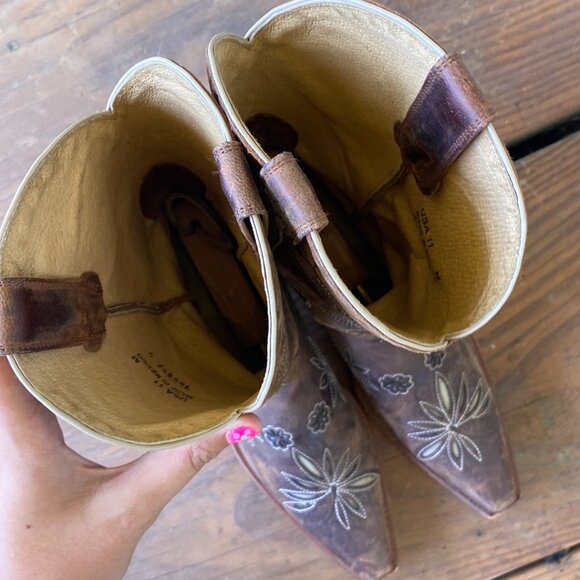 Brown Embroidered Western Boots - Picture 1 of 6